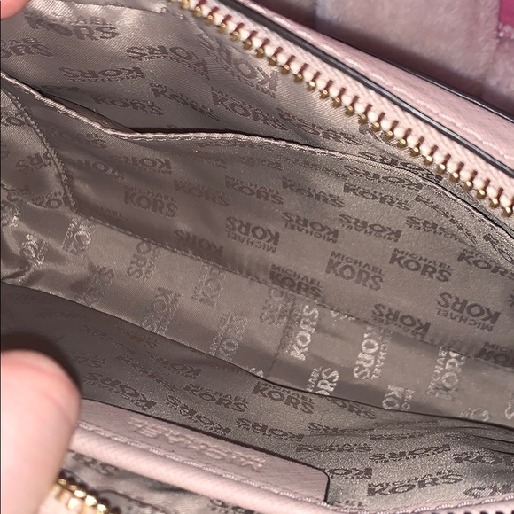 Michael Kors Crossbody Bag - Picture 5 of 6